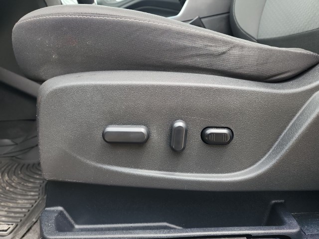 2017 Ford Escape SE photo 3
