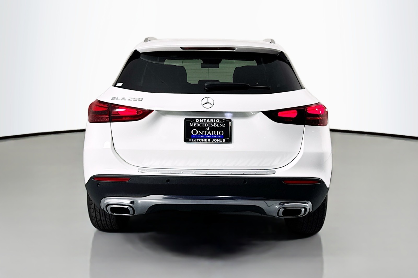 2025 Mercedes Benz GLA 250 photo 3