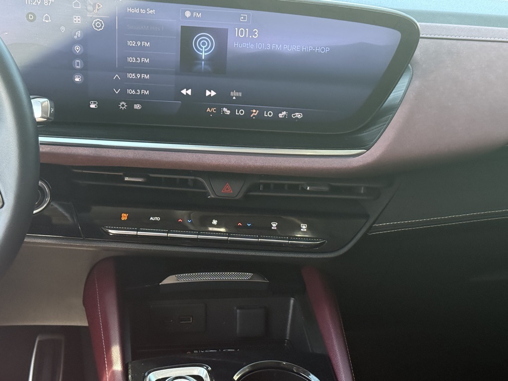 2024 Buick Envision Sport Touring photo 22
