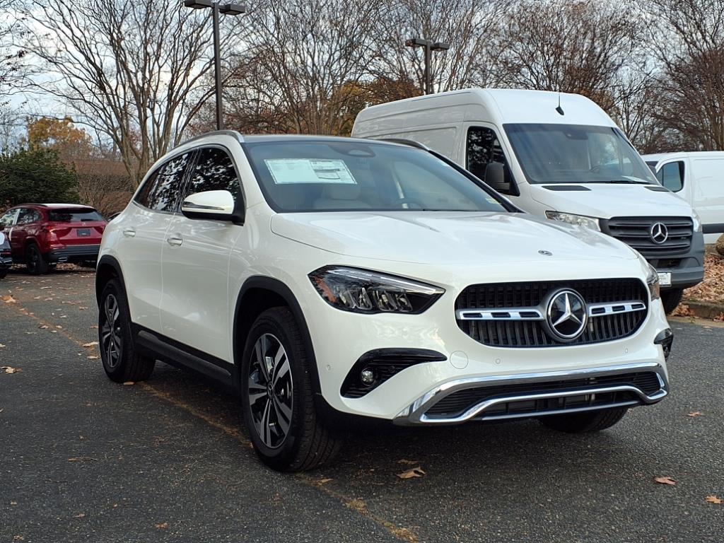 2025 Mercedes Benz GLA 250 4MATIC photo 2