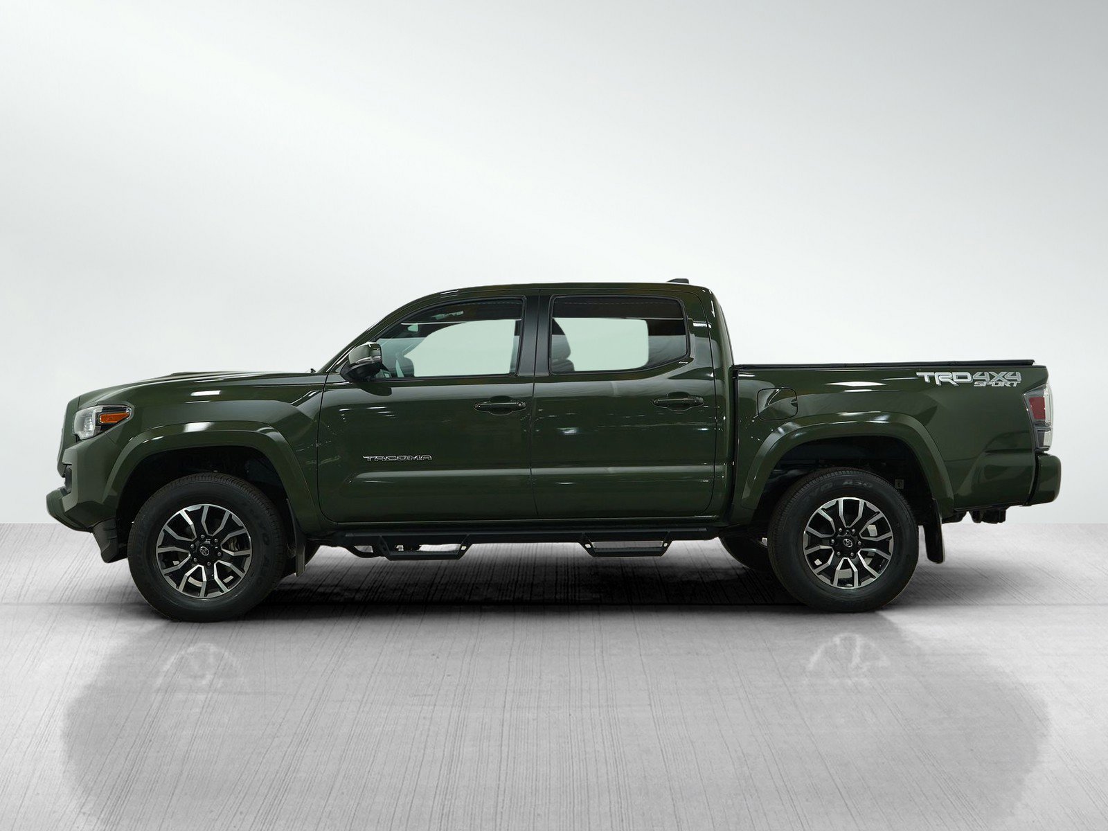 Used 2021 Toyota Tacoma TRD Sport with VIN 3TMCZ5AN0MM443908 for sale in South Saint Paul, Minnesota