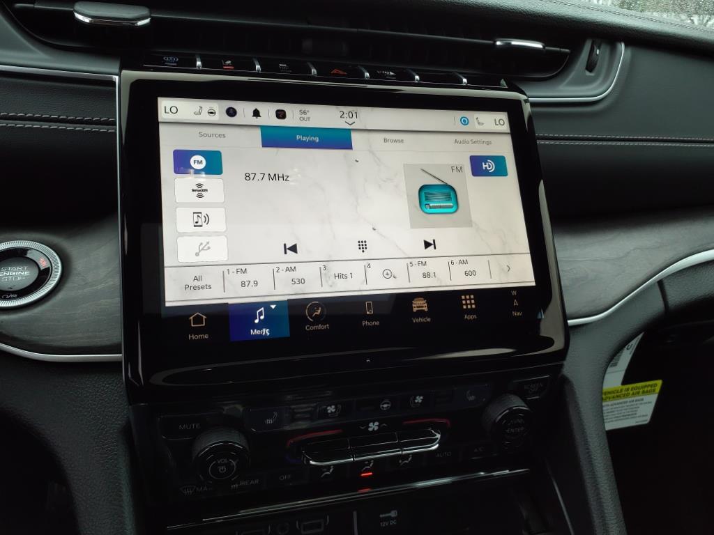 2024 Jeep Cherokee 4xe photo 3