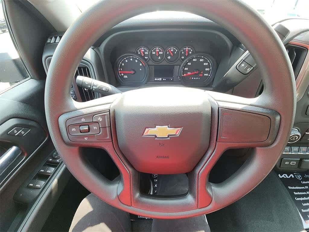 2025 Chevrolet Silverado 2500HD Custom photo 14