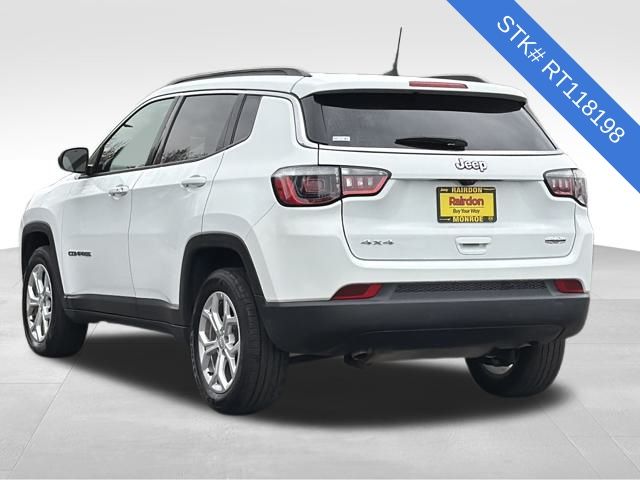 2024 Jeep Compass Latitude photo 4