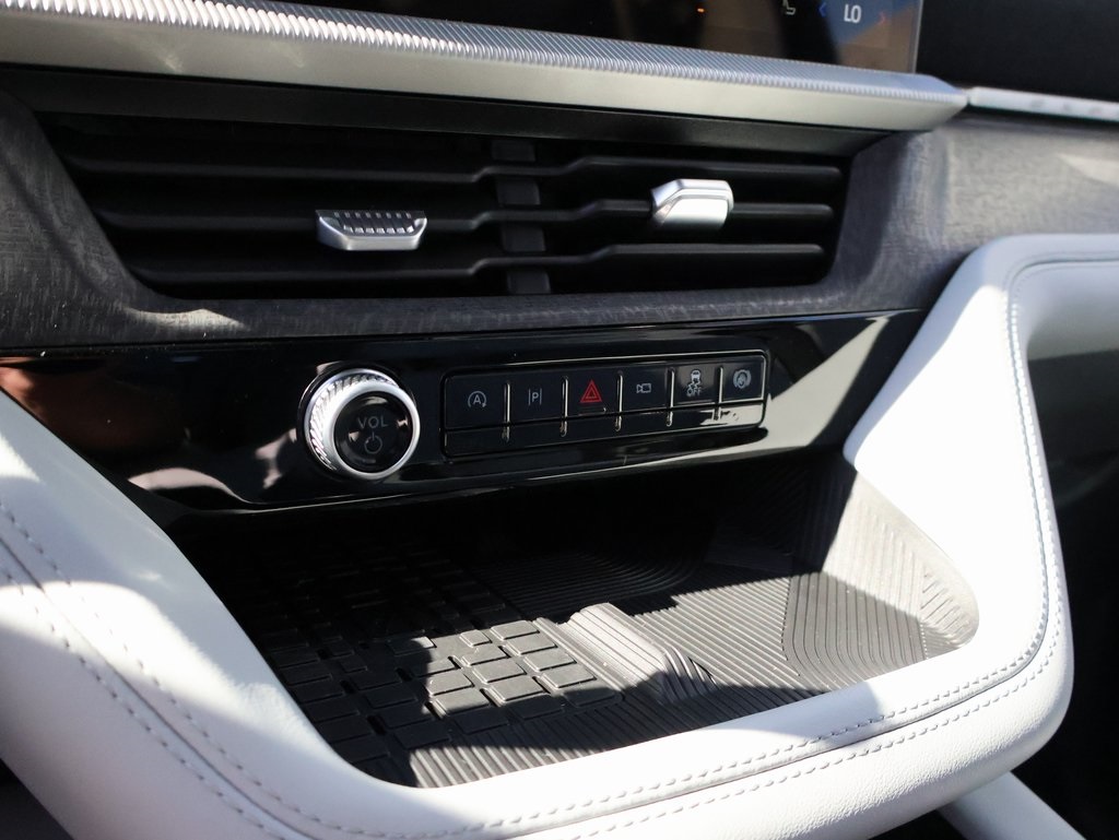 2025 Ford Explorer Platinum photo 39