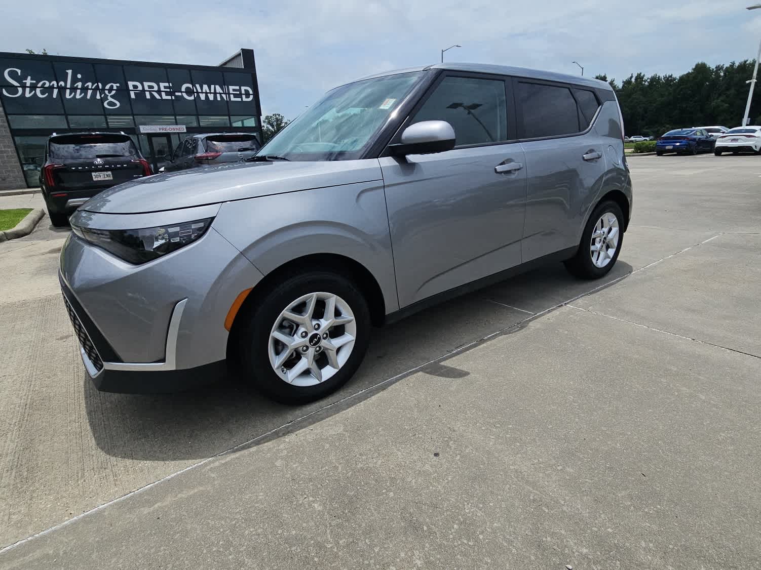 2023 Kia Soul LX photo 3