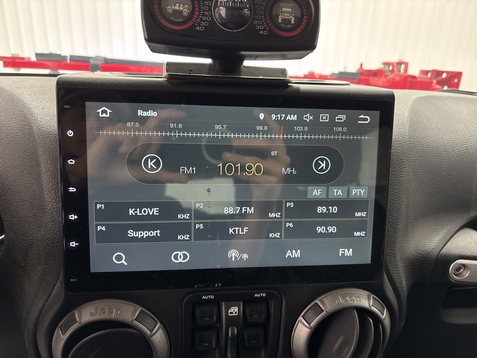 2016 Jeep Wrangler Unlimited Rubicon photo 15