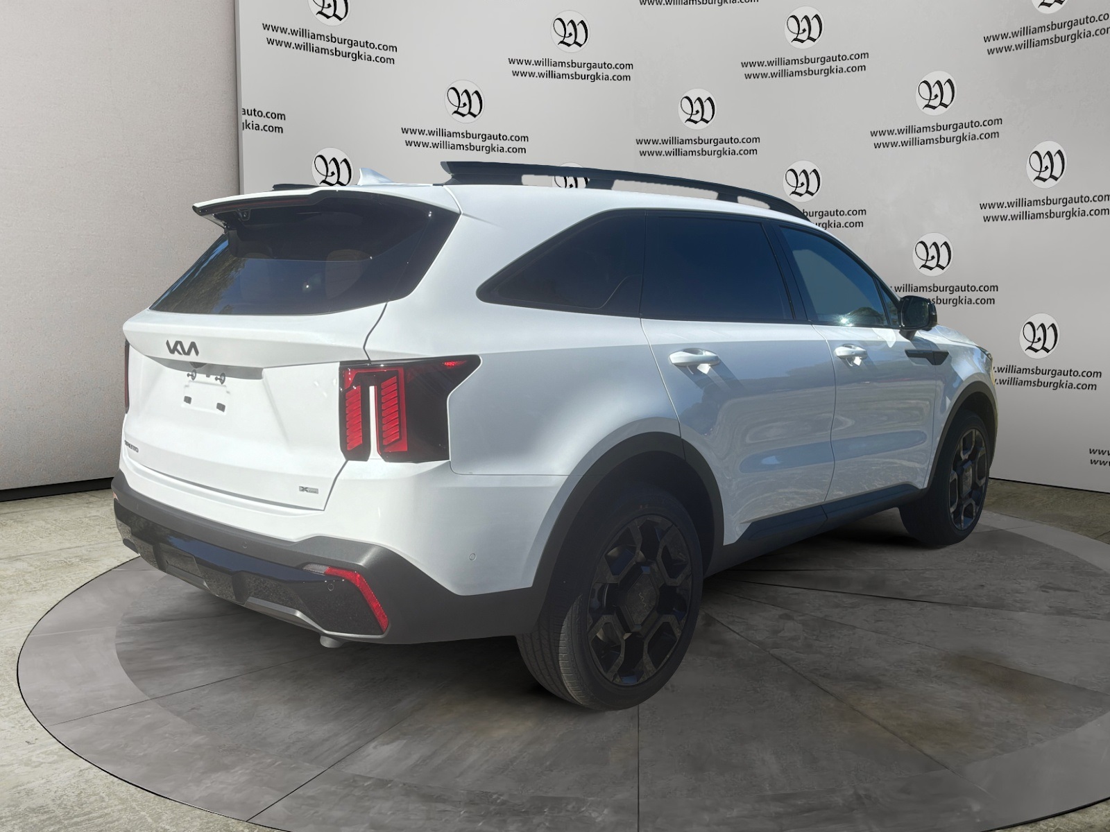 2026 Kia Sorento X-Line SX Prestige photo 3