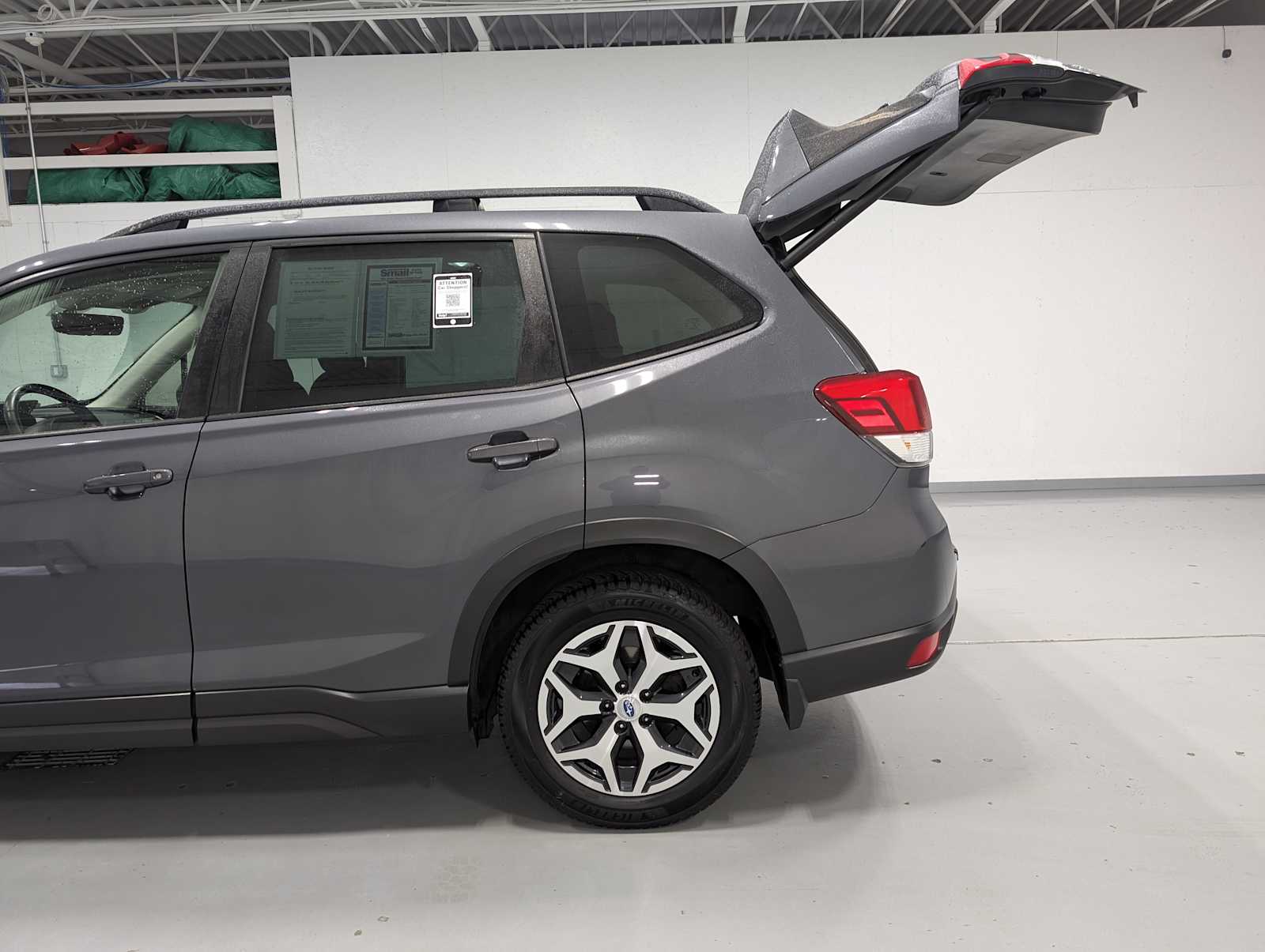 2021 Subaru Forester Premium photo 10