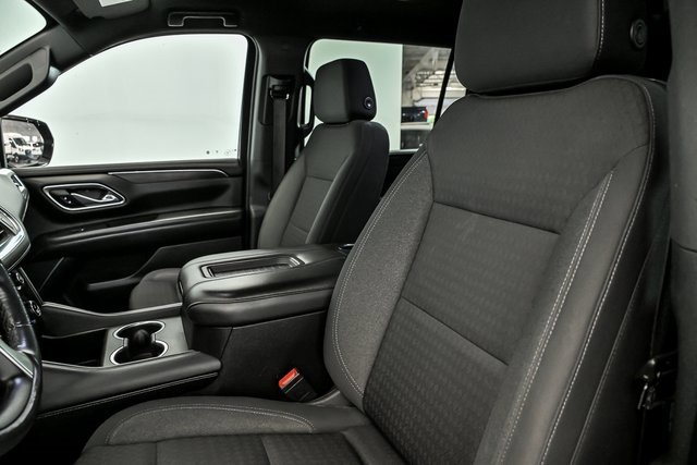 2021 Chevrolet Suburban LS photo 13