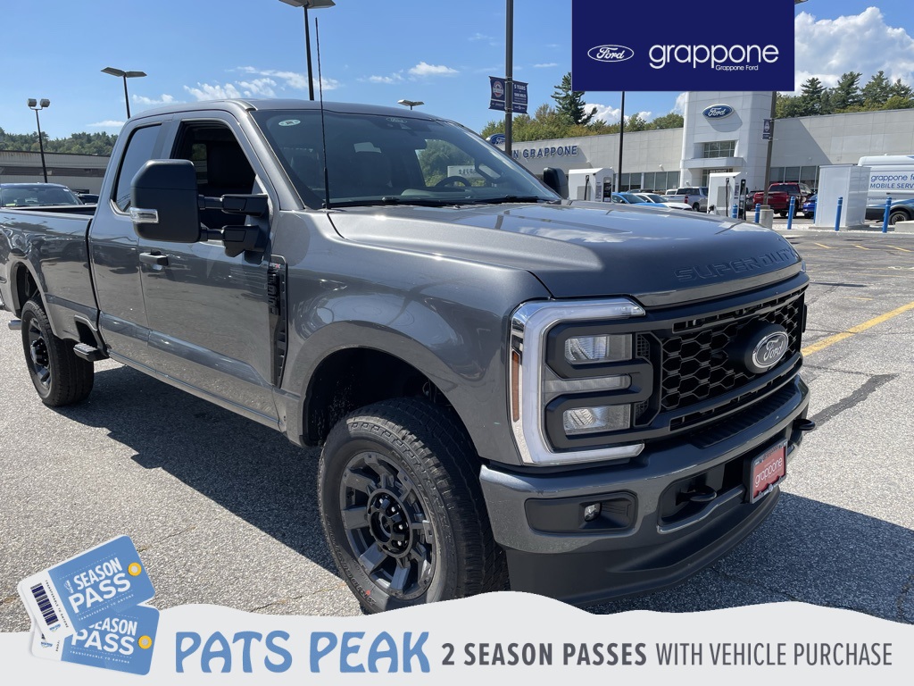 2026 Ford F-350 Super Duty XL's photo