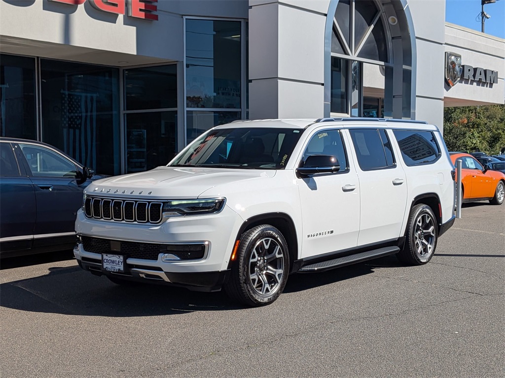2024 Jeep Wagoneer L Series III photo 7