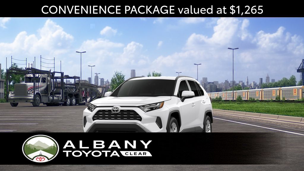 2025 Toyota RAV4 XLE's photo