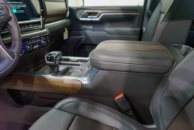 2026 Chevrolet Silverado 1500 High Country photo 19