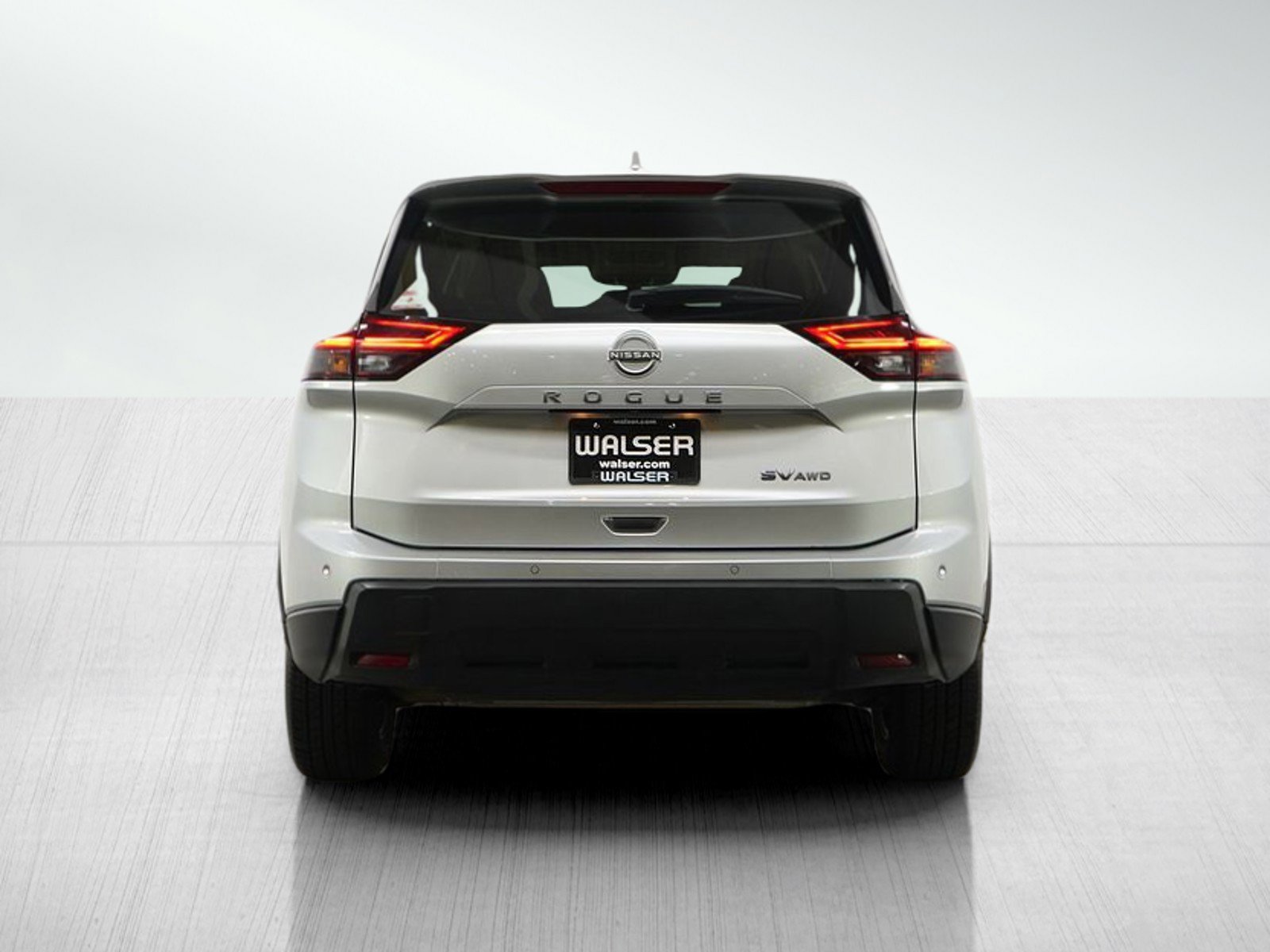2024 Nissan Rogue SV photo 3