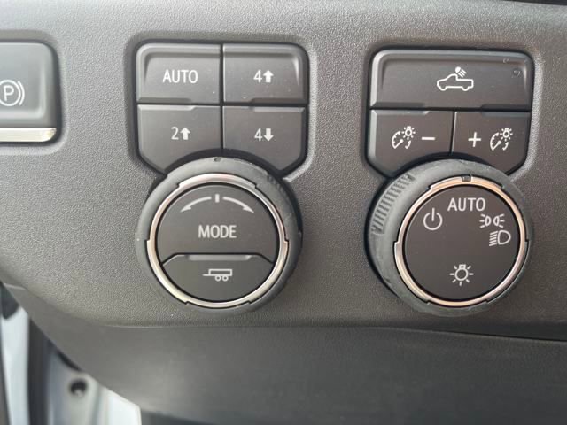 2025 Chevrolet Silverado 1500 LT photo 21