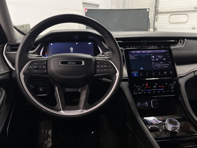 2022 Jeep Grand Cherokee Limited photo 4