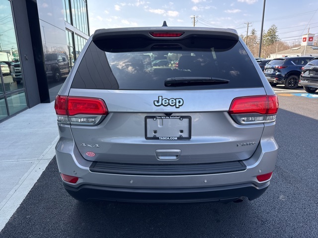 2019 Jeep Grand Cherokee Laredo E photo 4