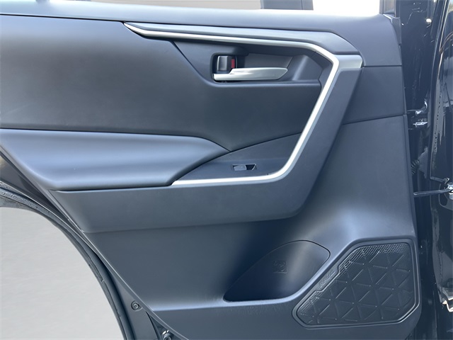 2023 Toyota RAV4 XLE photo 20