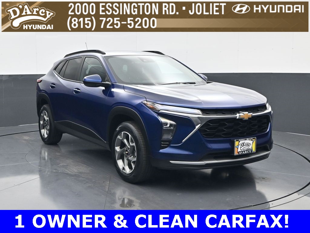 2024 Chevrolet Trax LT photo 3