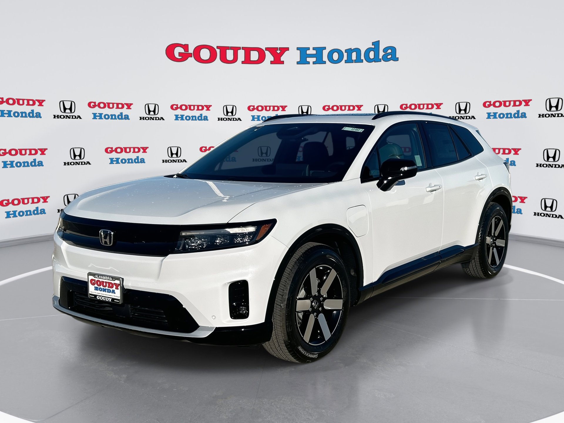 2026 Honda Prologue Touring's photo