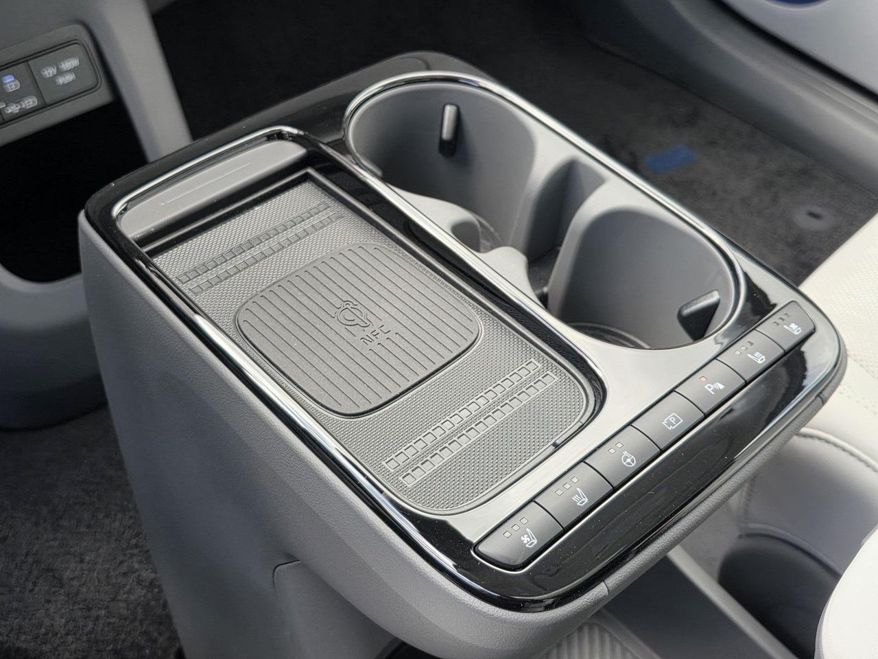 2025 Hyundai Ioniq 5 Limited photo 26