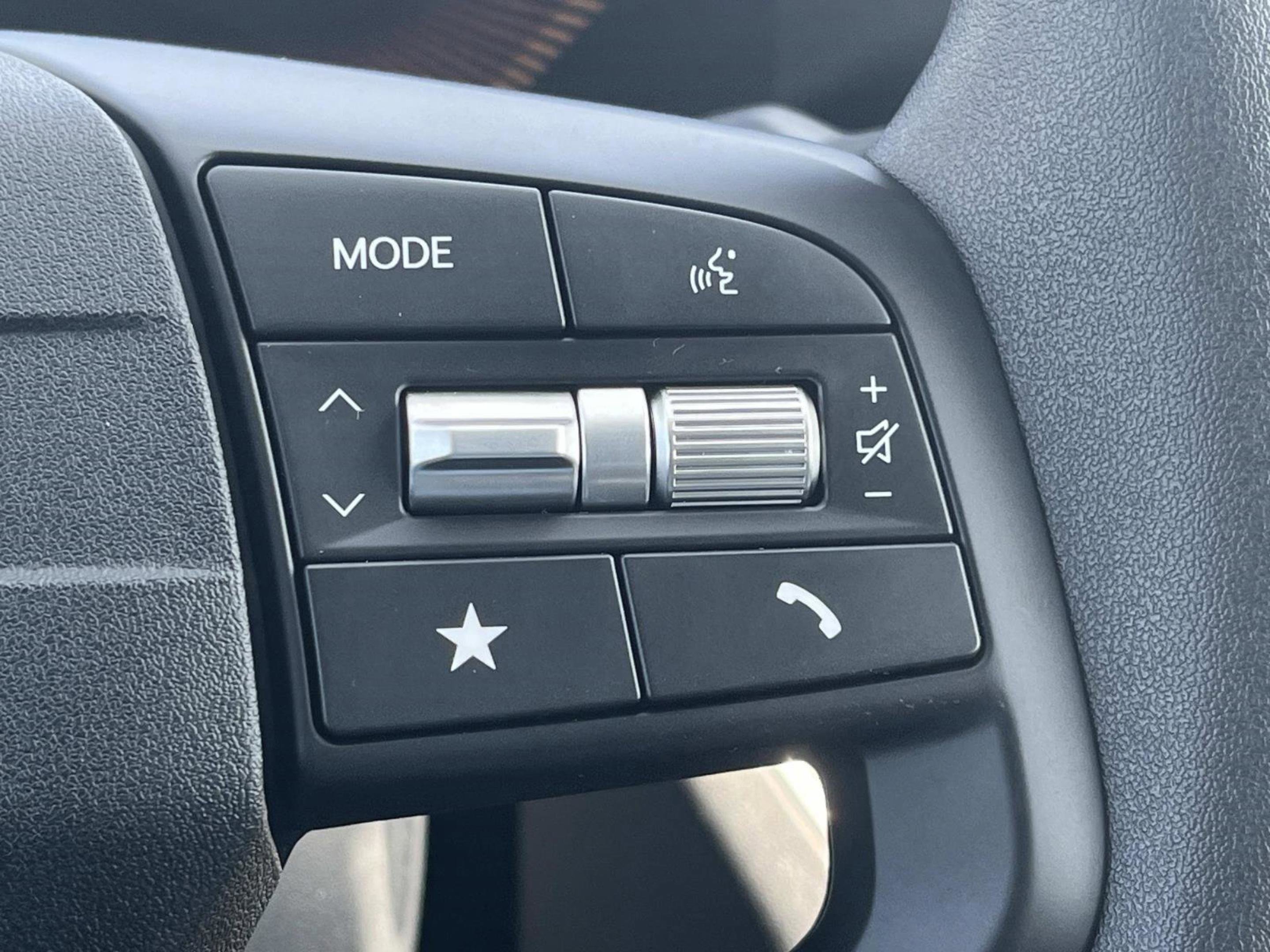 2025 Kia K4 LXS photo 24