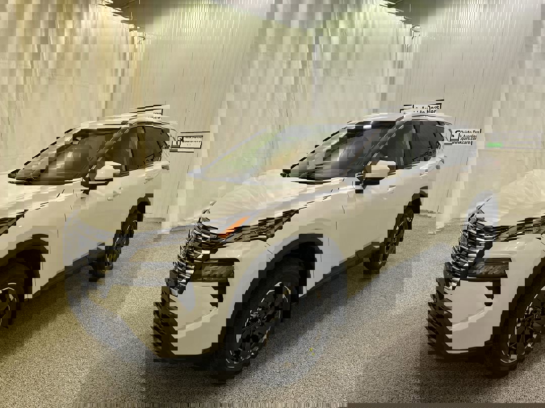 2026 Nissan Rogue SV photo 4