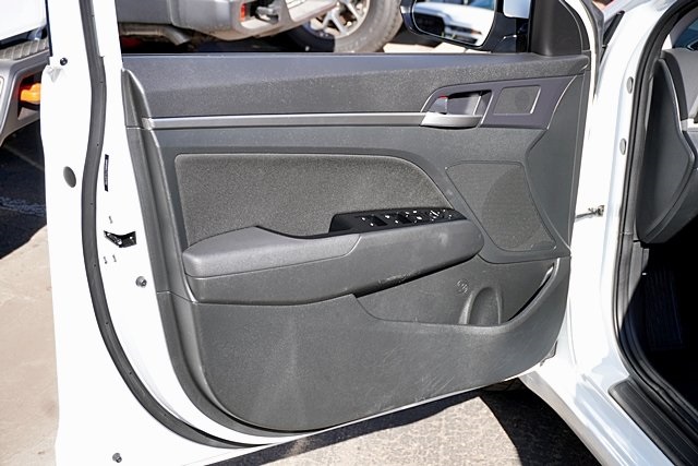 2020 Hyundai Elantra Value Edition photo 21