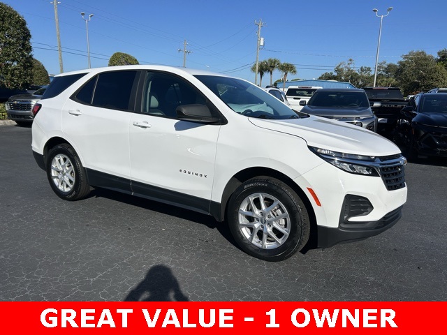 2023 Chevrolet Equinox LS's photo