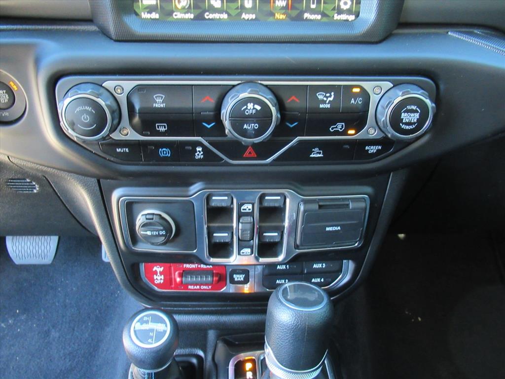 2023 Jeep Wrangler Rubicon 4xe photo 25
