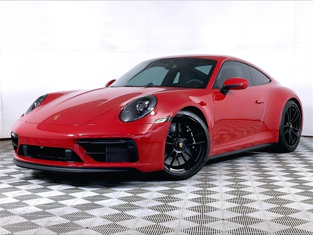 2024 Porsche 911 GTS's photo