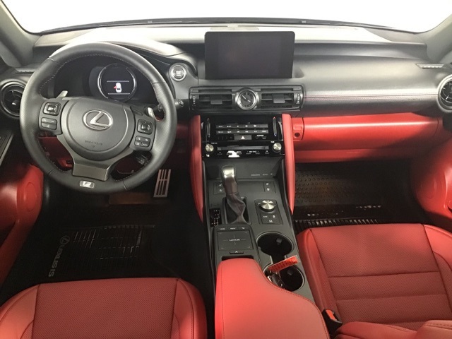 2023 Lexus IS 350 F SPORT photo 13
