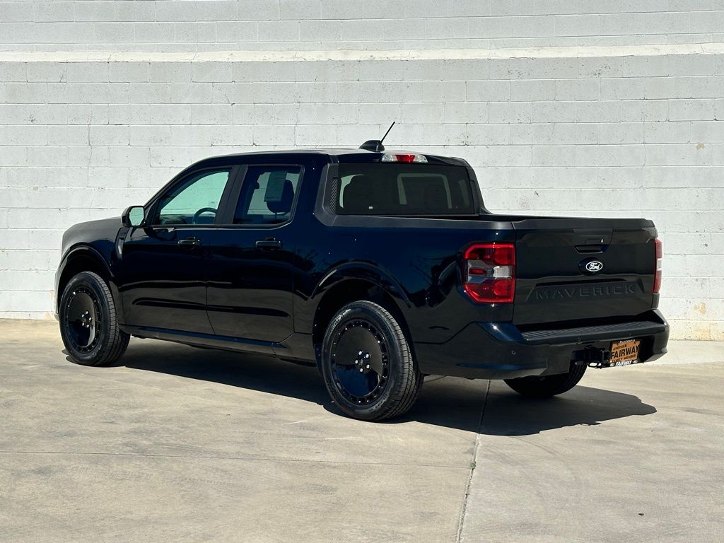 2025 Ford Maverick Lobo Standard