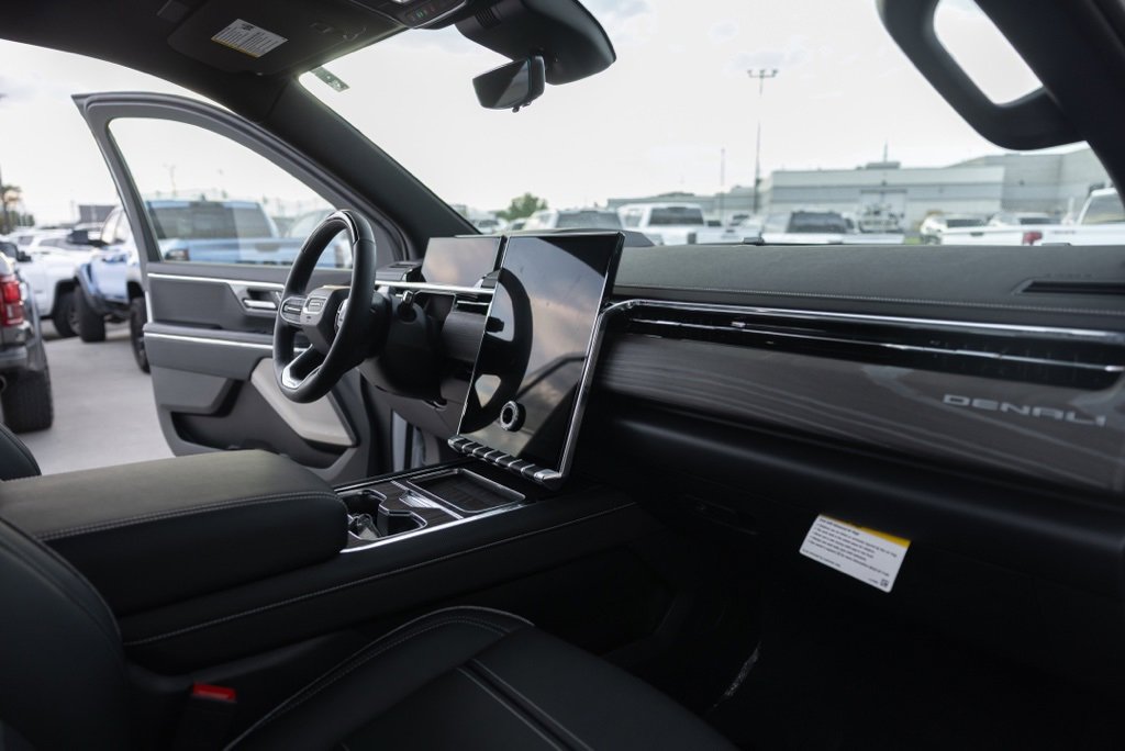 2025 Gmc Sierra EV Denali photo 23