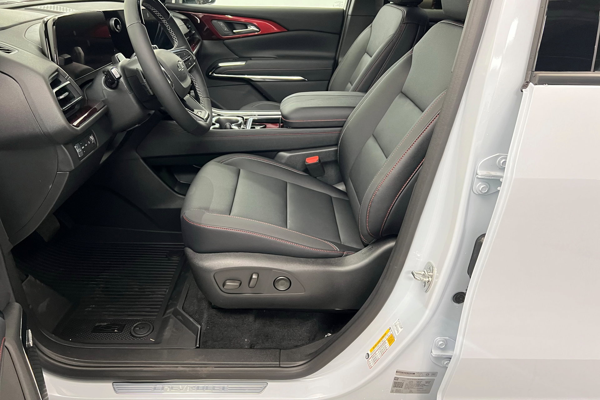 2026 Chevrolet Traverse Z71 photo 17