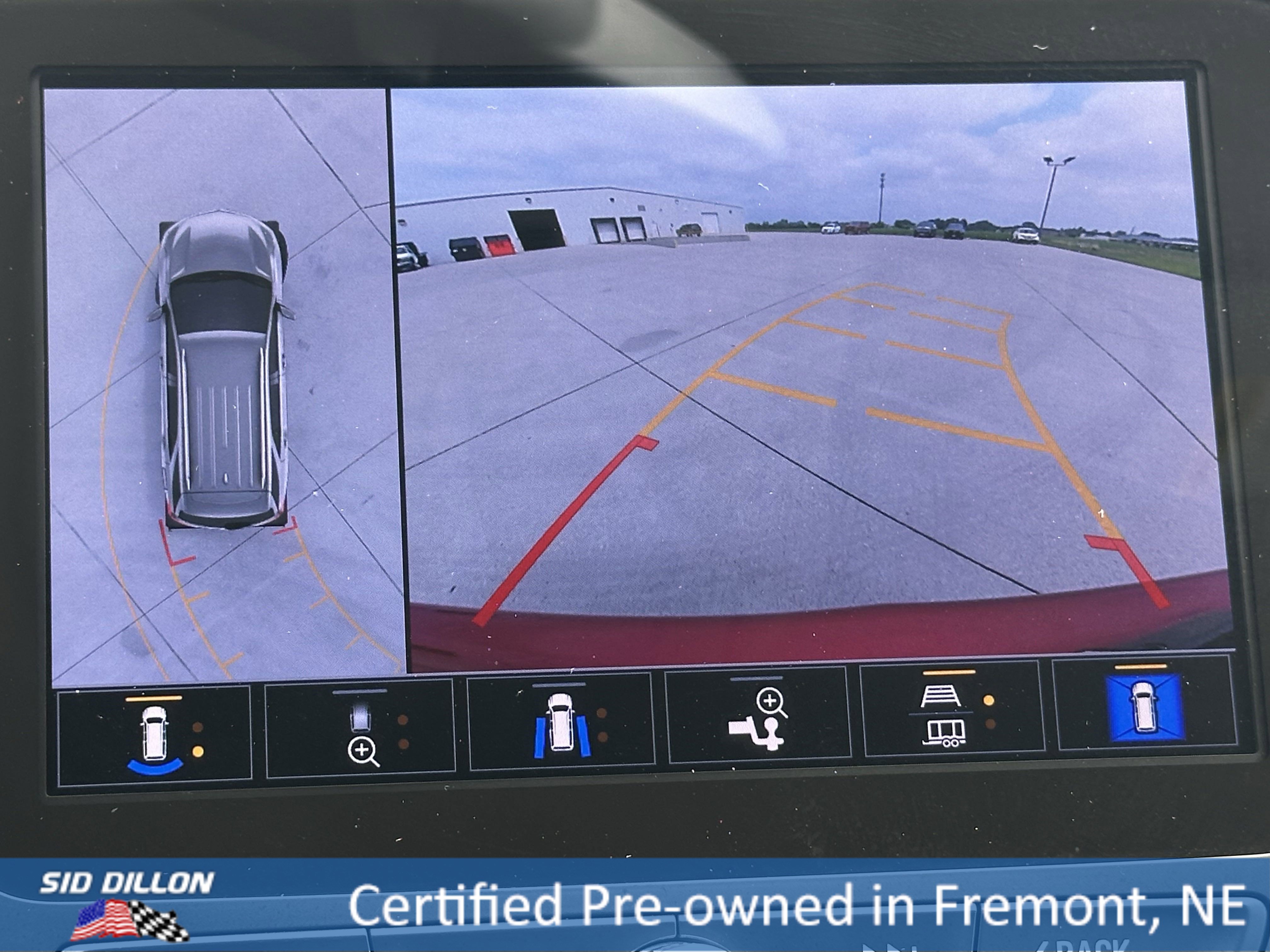 2023 Chevrolet Equinox LT photo 3
