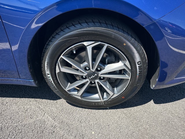 2023 Kia Forte LXS photo 29