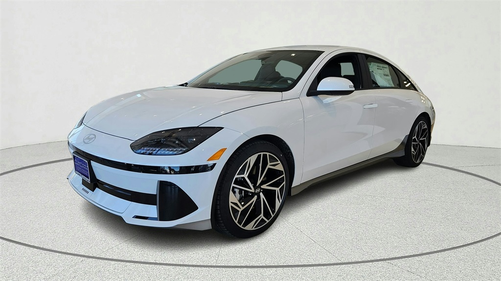 2025 Hyundai Ioniq 6 SEL photo 3