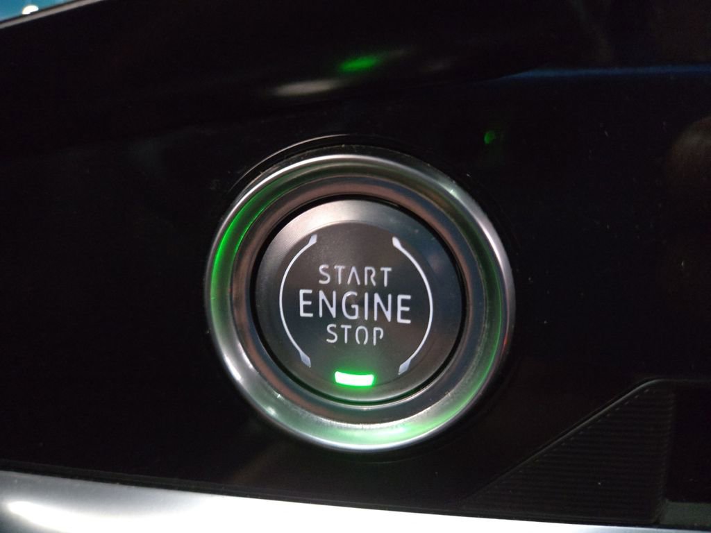 2022 Chevrolet Corvette Stingray 2LT photo 19