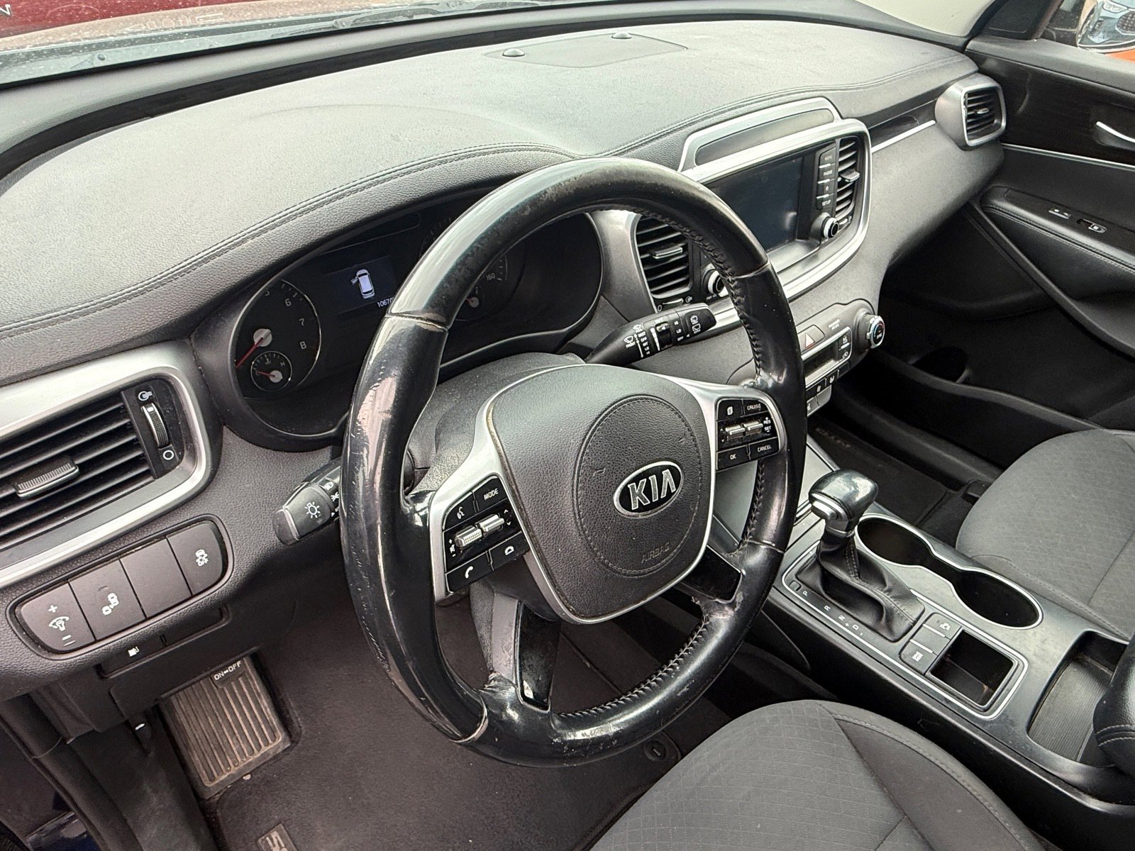 2019 Kia Sorento S V6 photo 7