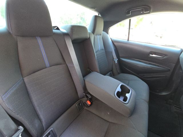 2022 Toyota Corolla SE photo 13