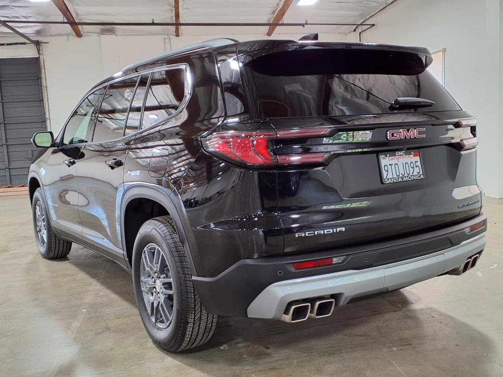 2025 Gmc Acadia Elevation photo 2