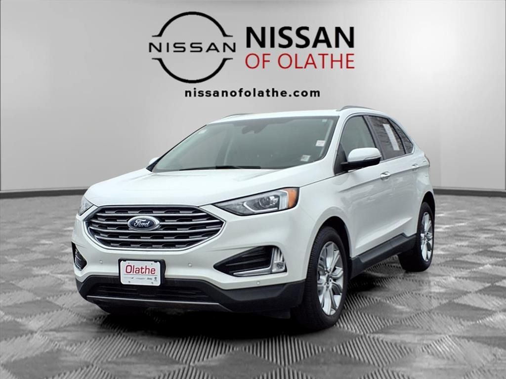 2022 Ford Edge Titanium's photo
