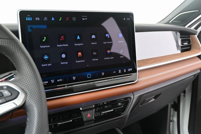 2025 Volkswagen Tiguan SEL R-Line Black photo 11