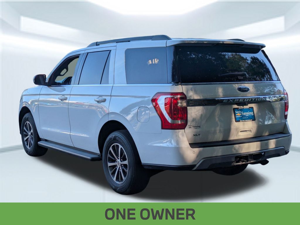 2021 Ford Expedition XLT photo 2