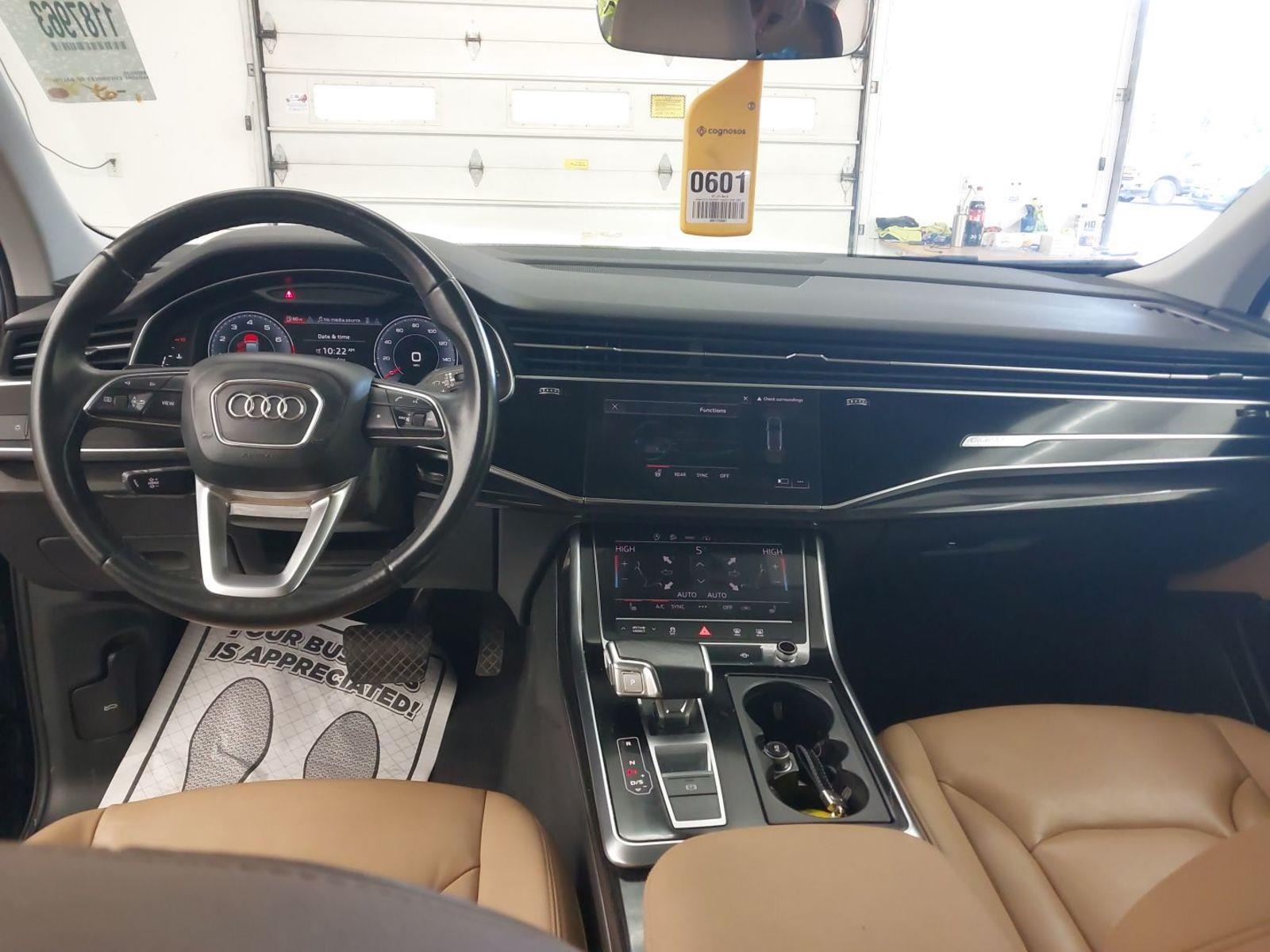 2021 Audi Q7 55 Premium photo 4