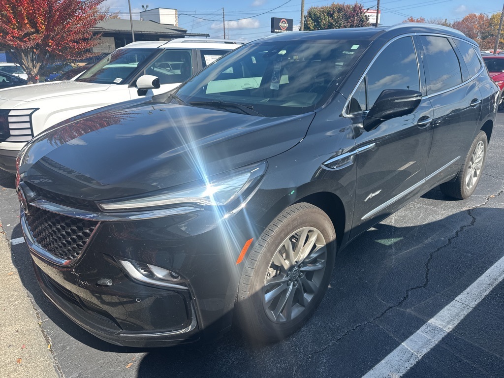 2023 Buick Enclave Avenir's photo