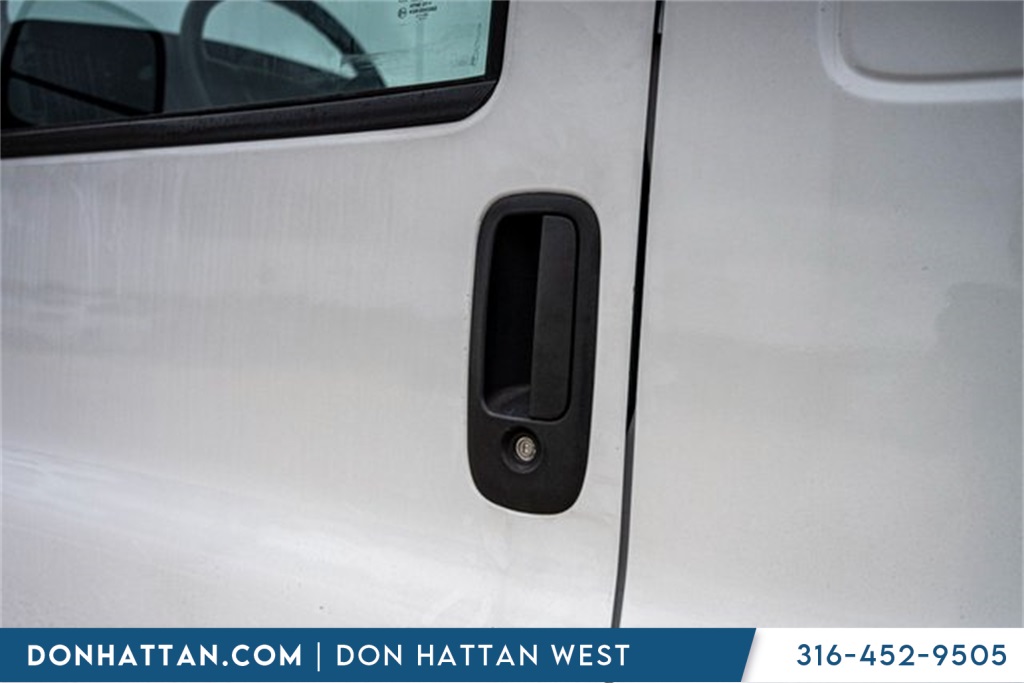 2023 Chevrolet Express 2500 Work Cargo Van photo 22