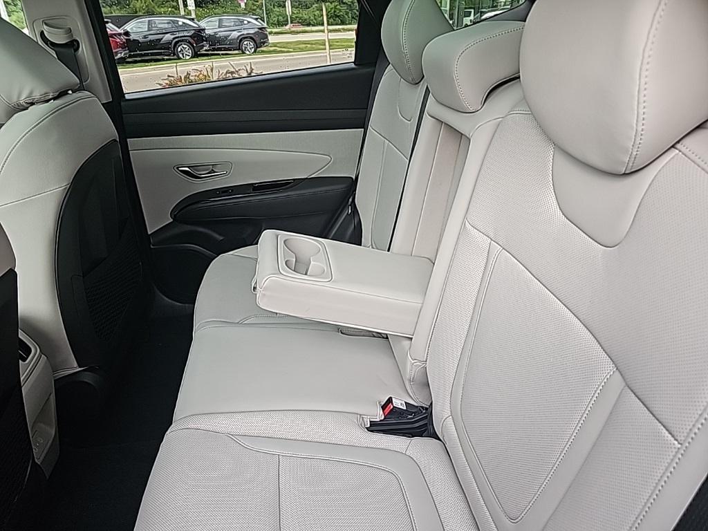 2025 Hyundai Tucson Limited photo 32